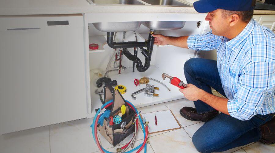 Local tankless water heater installation in Arapahoe, NE